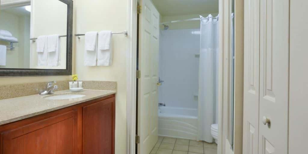 Staybridge By Ihg 3*