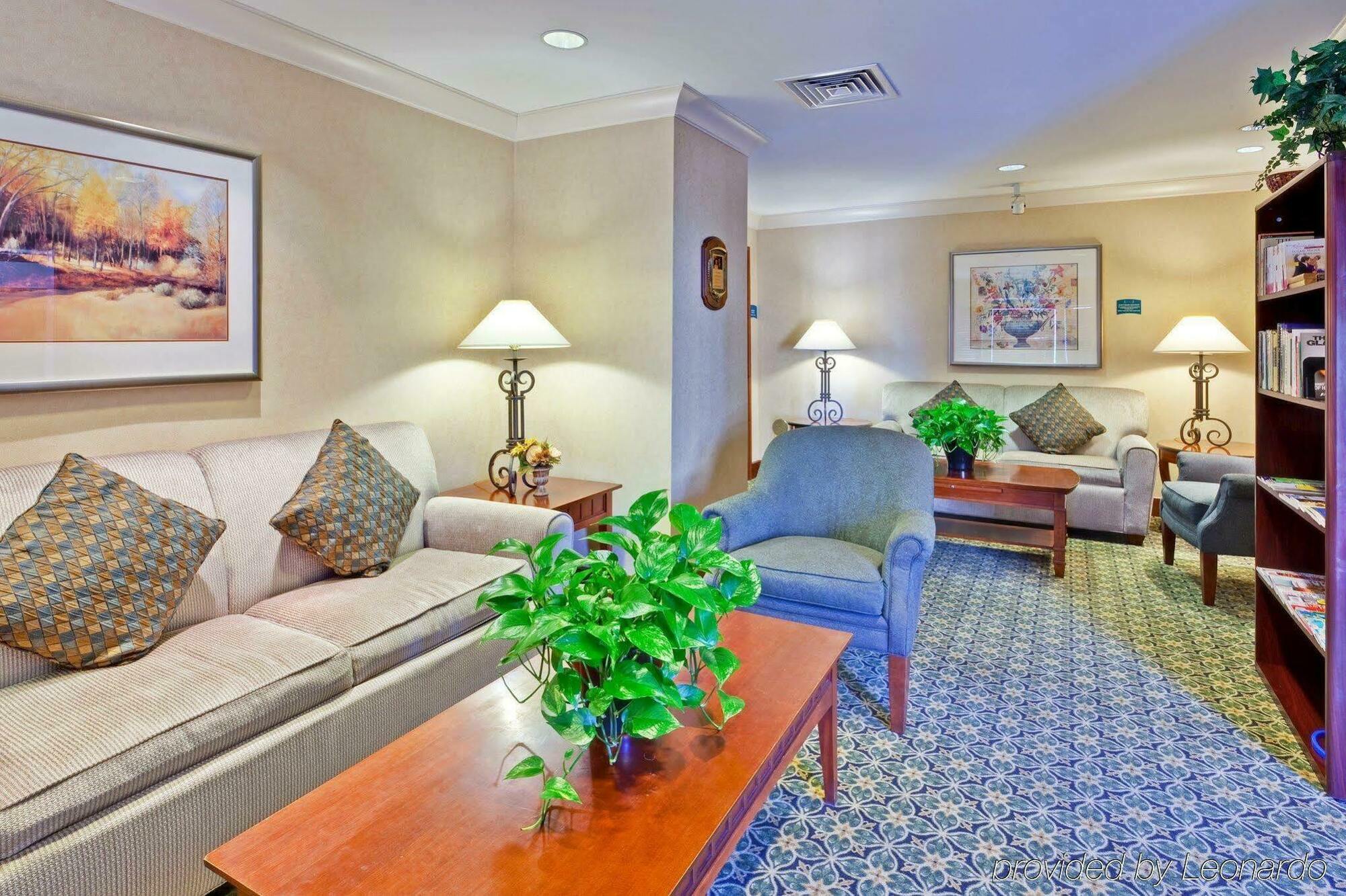 Hotel Staybridge By Ihg 3*