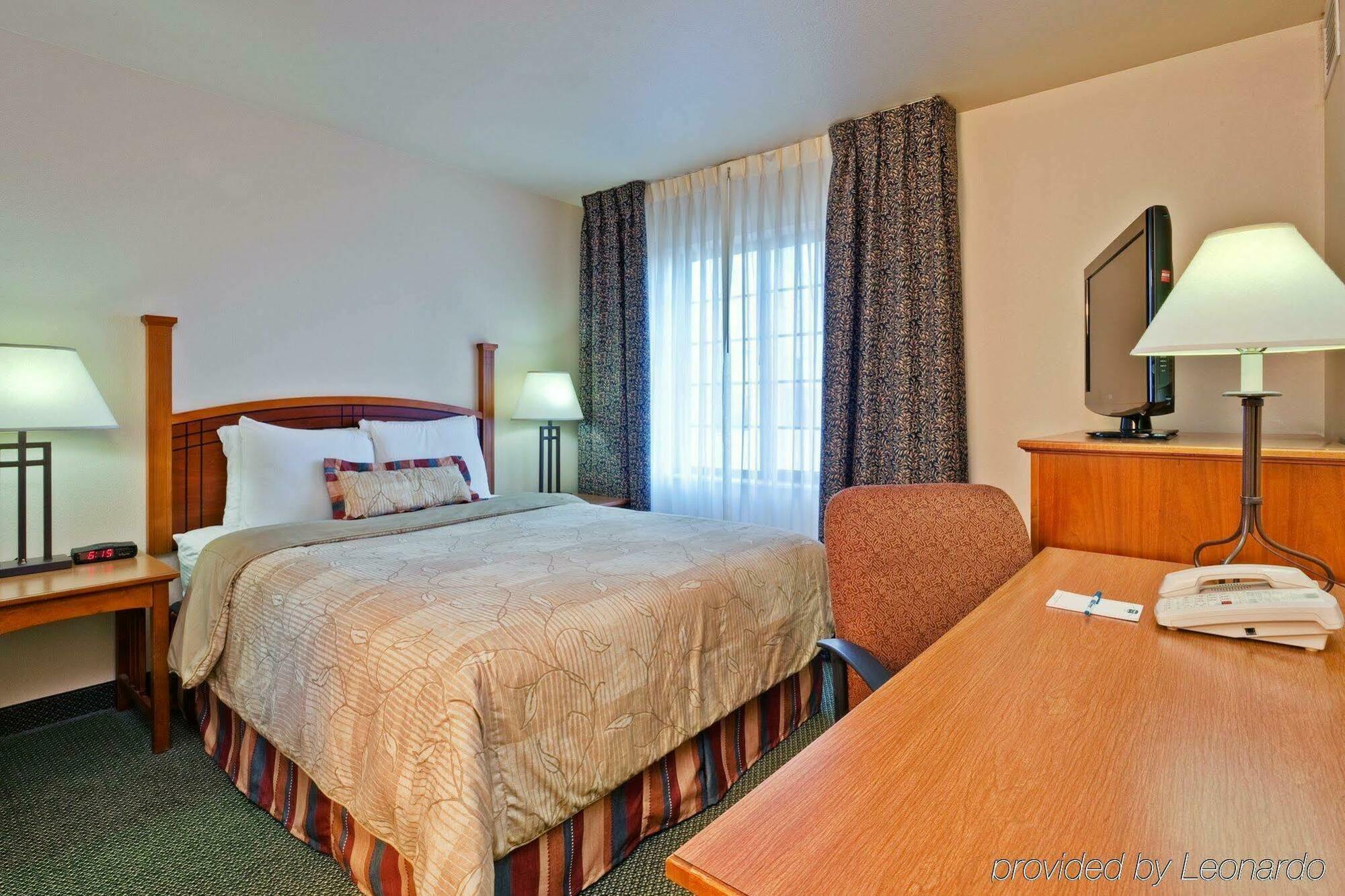Staybridge By Ihg 3*