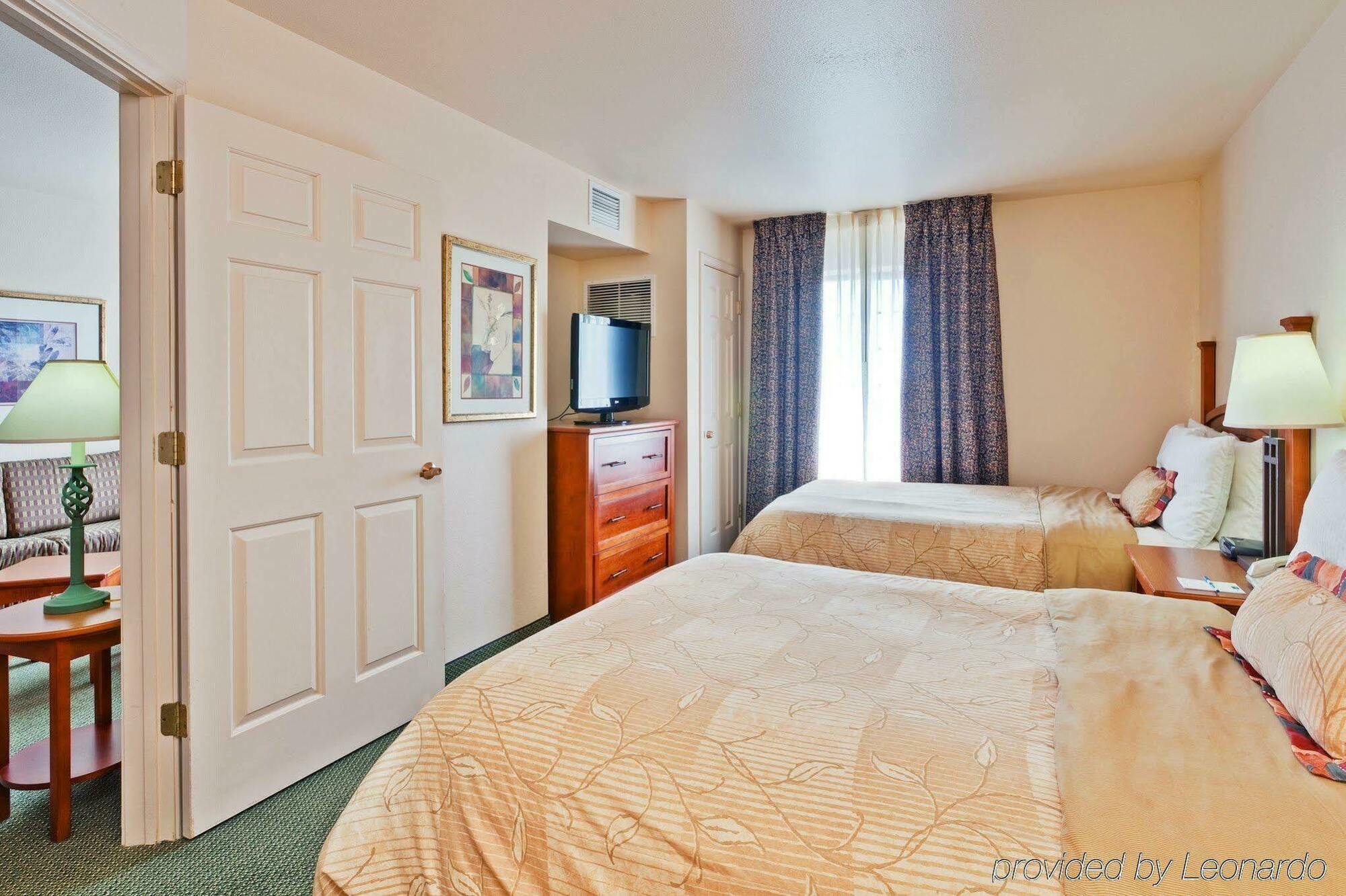 Staybridge By Ihg Hotel 3*
